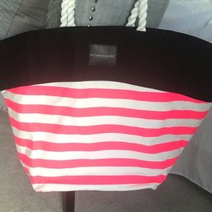 NWOT Victoria’s Secret Beach tote Bag
